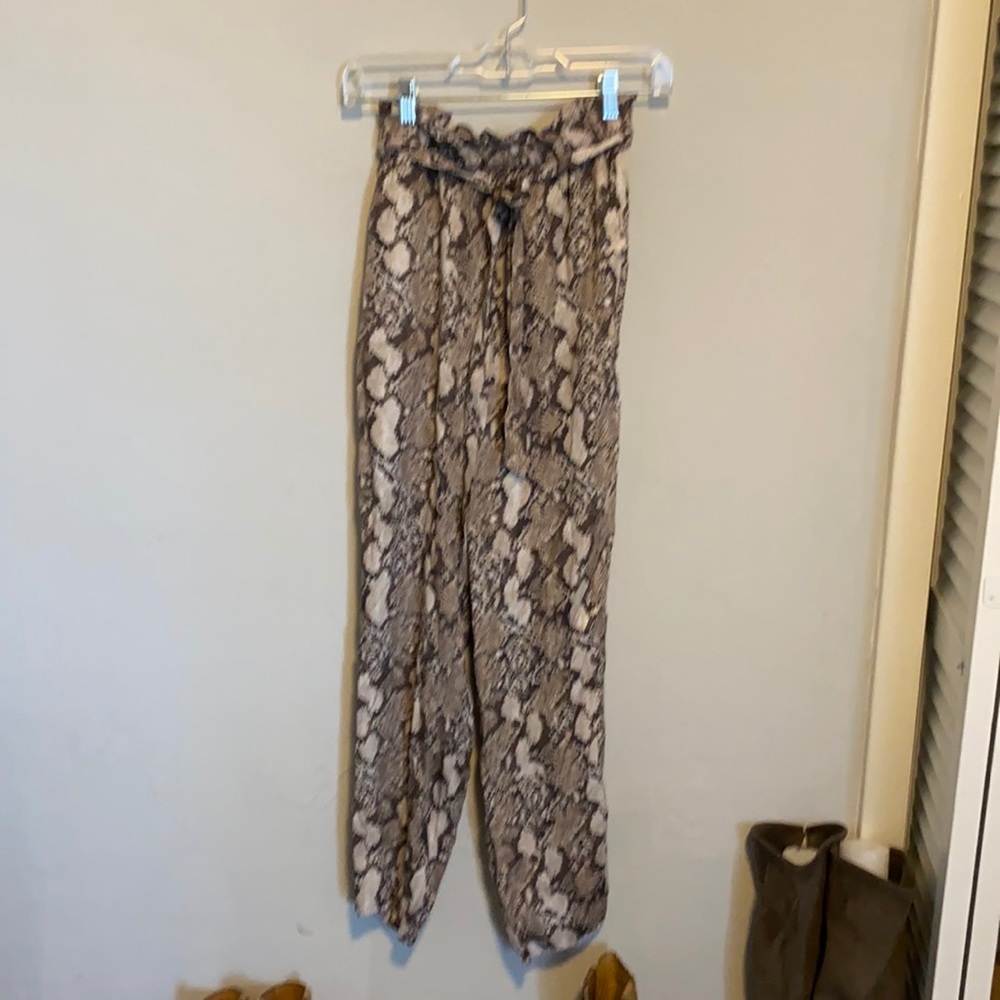H & M animal print pant